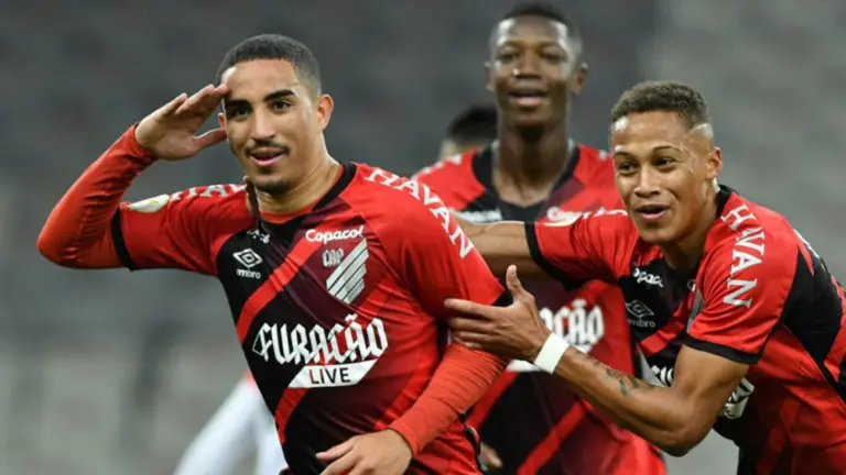 Assistir Peñarol x Athletico PR ao vivo, horário e escalação do jogo – 23/9