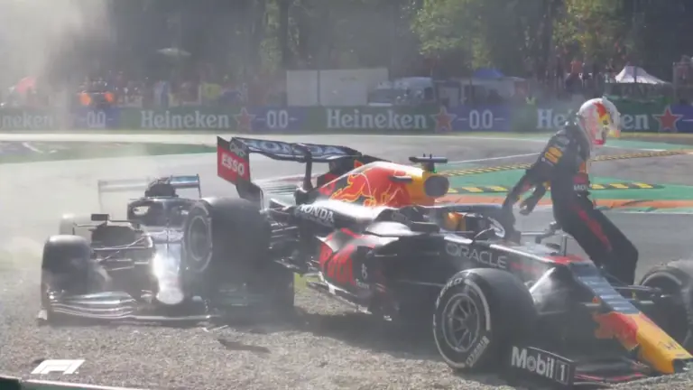 Veja o acidente entre Max Verstappen e Hamilton no GP de Monza