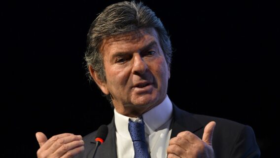 VÍDEO: em pronunciamento, Fux manda recado para Bolsonaro