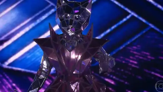 VOTE: quem é a Gata Espelhada do The Masked Singer Brasil?