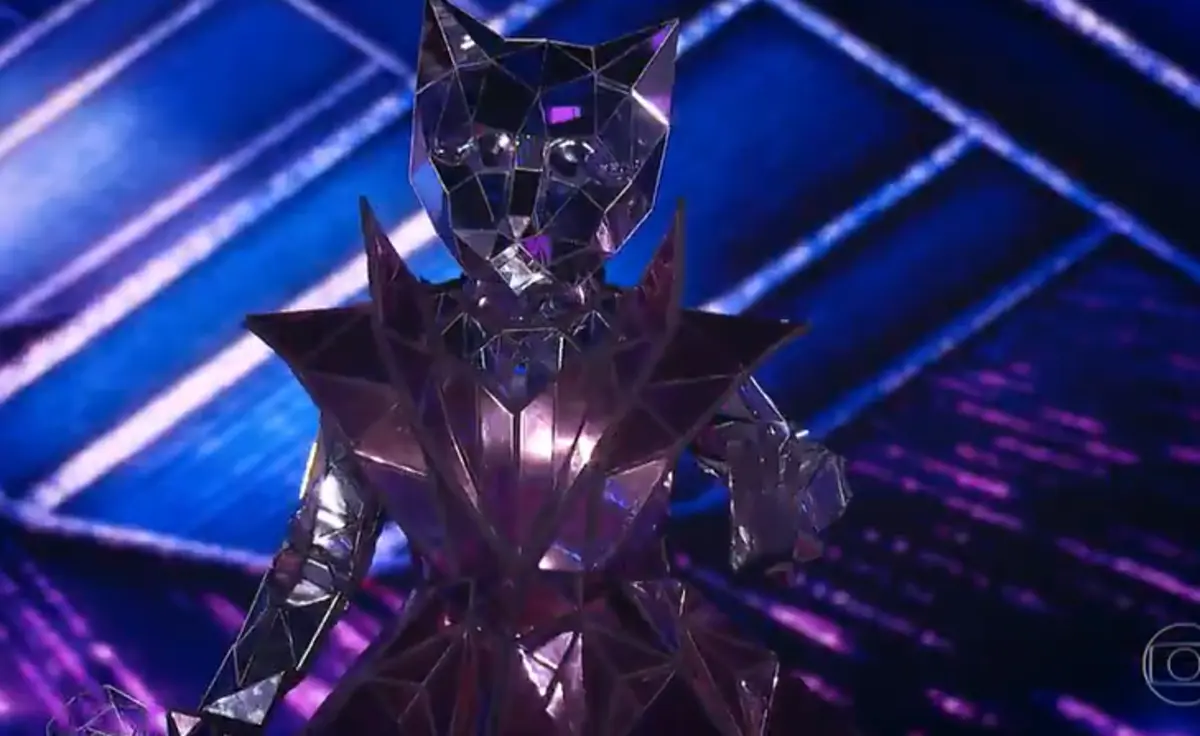 quem é a gata espelhada do the masked singer