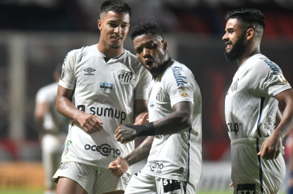Cuiabá x Santos se enfrentam em jogo hoje na Arena Pantanal
