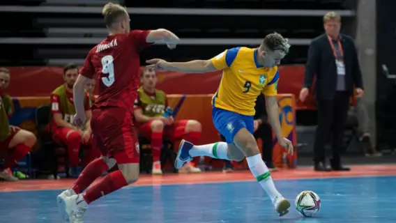 Brasil x Japão futsal: onde assistir ao vivo e horário do jogo hoje (23/9)