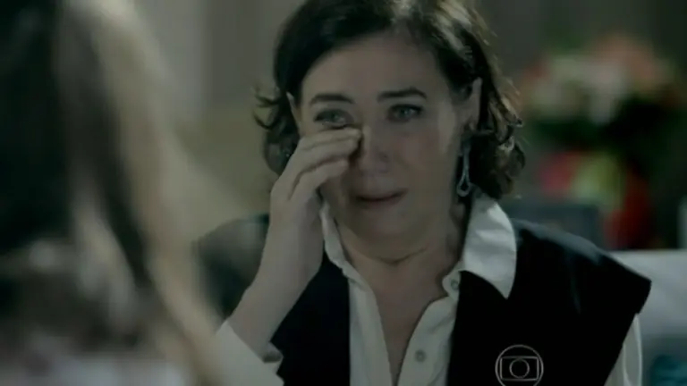 Maria Marta descobre quem é Fabrício Melgaço na novela Império