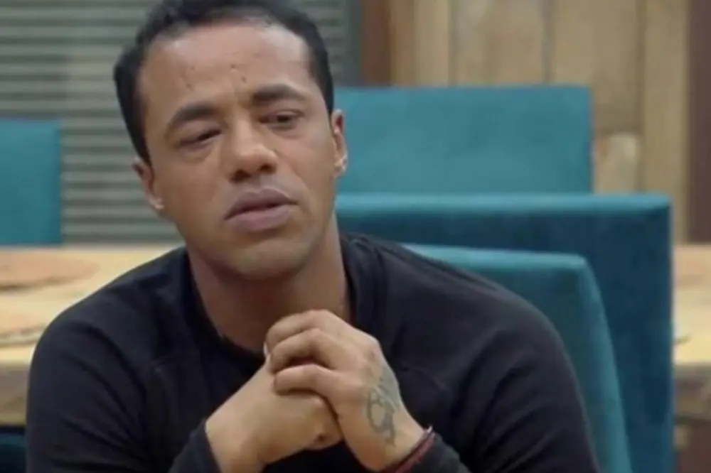 quem já foi expulso de a fazenda