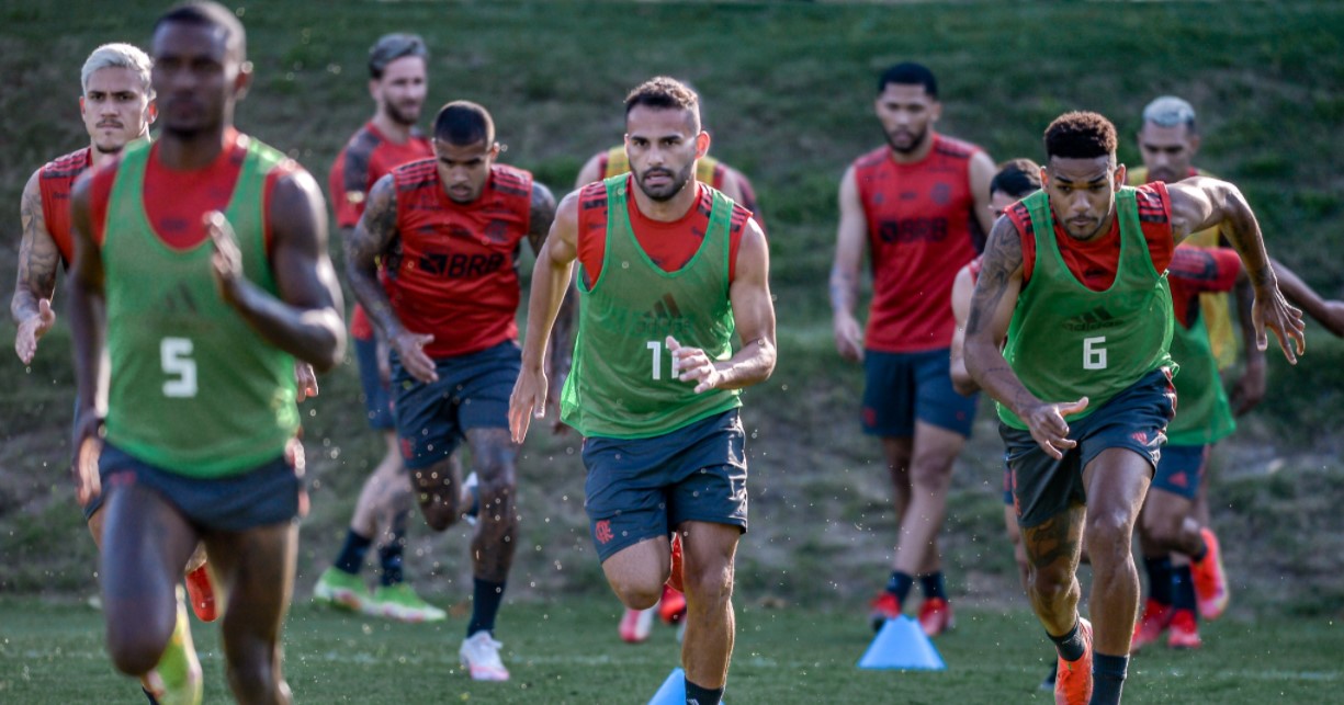 Flamengo enfrenta o Athletico-PR no próximo jogo no Brasileirão (3/10)