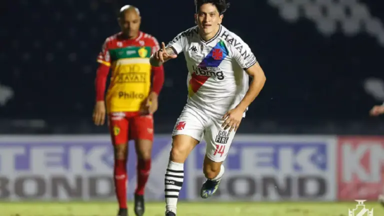 Sem vencer há 4 rodadas, Vasco enfrenta o Brusque no próximo jogo