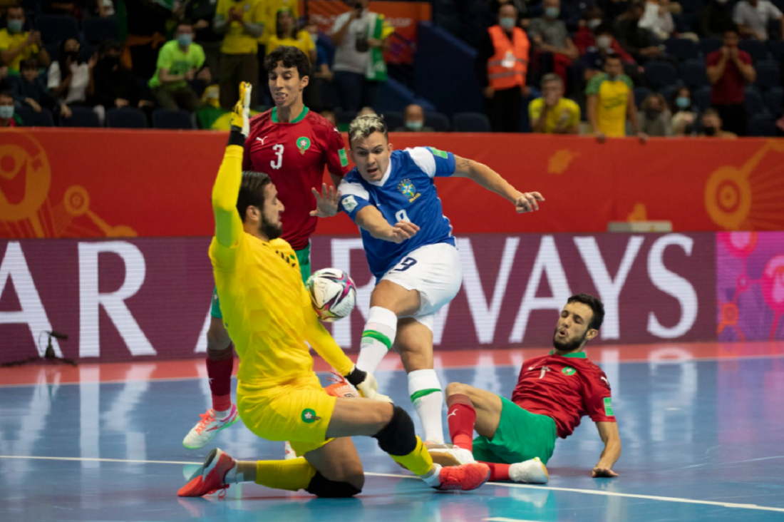 Brasil vence jogo por 1 a 0 e resultado garante seleção na semi