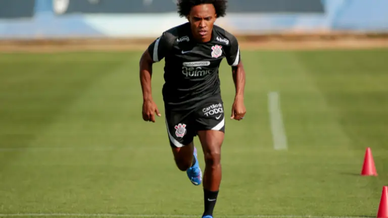 Próximo jogo do Corinthians pode ter estreia de Willian e Roger Guedes
