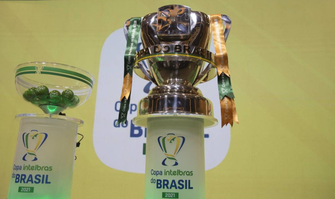 Que dia o Flamengo joga a semifinal da Copa do Brasil?