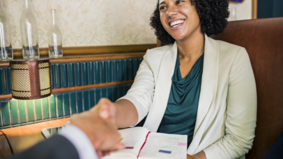 Trainee Magalu: salário de R$ 6,3 mil; veja como se inscrever