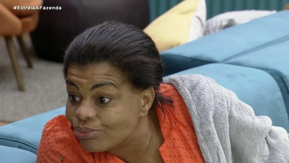 tati quebra barraco a fazenda