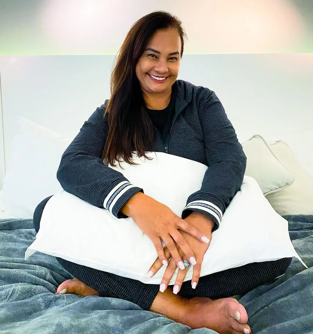 dona jura o clone hoje