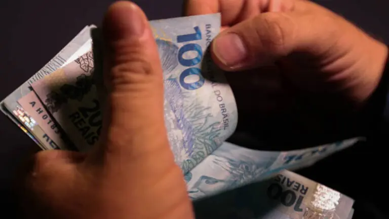 Como será o Auxílio Brasil: datas, inscrição e quem tem direito