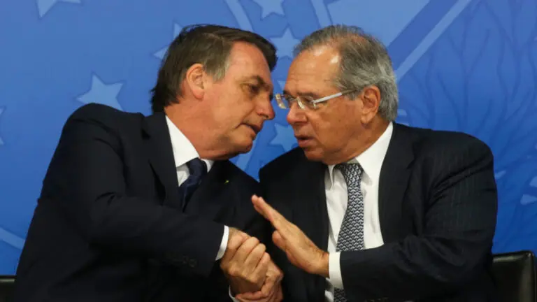 O que é o teto de gastos e como ele afeta o Auxílio Brasil?