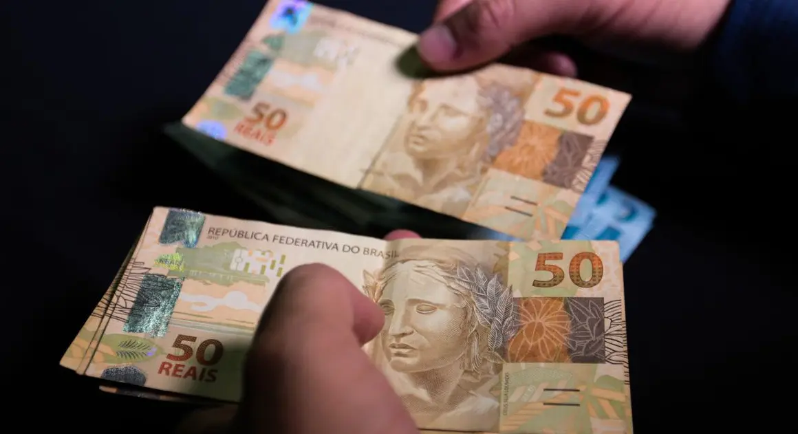 auxílio mineiro vai ser prorrogado