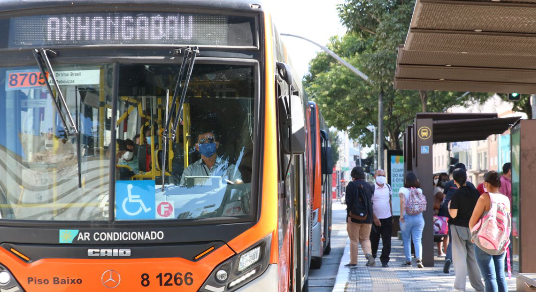 como conseguir gratuidade transporte idoso 60 anos SP