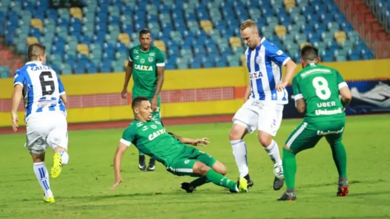 Goiás x CSA AO VIVO: onde assistir, horário do jogo e escalação – 15/10