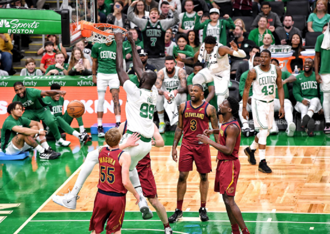 Confira quais são os jogadores de basquete mais altos do mundo