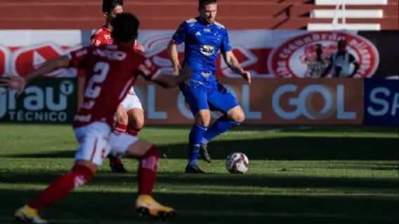 Onde assistir jogo do Cruzeiro e Vila Nova ao vivo e horário hoje (1/11)