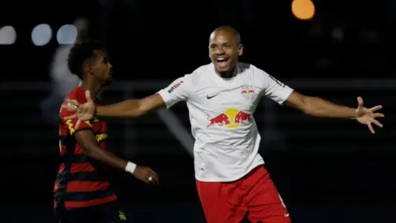 Jogos de futebol hoje: onde assistir ao vivo nesta segunda-feira – 01/11