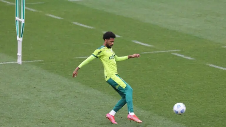 Jogos de hoje ao vivo na TV: horário e onde assistir nesta terça (12/10)