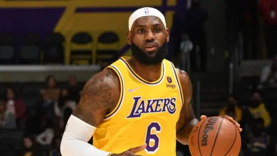 Saiba onde assistir ao jogo do Lakers x Warriors hoje na NBA (19/10)