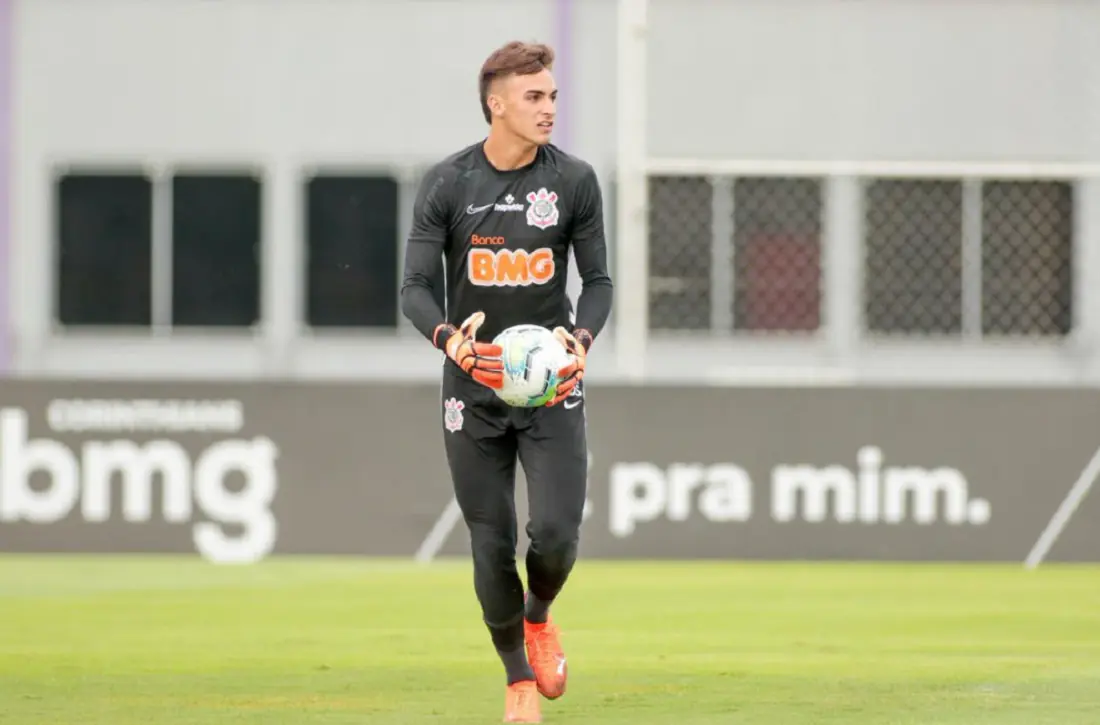 Matheus Donelli, de apenas 19, chegou ao Corinthians para jogar no futsal