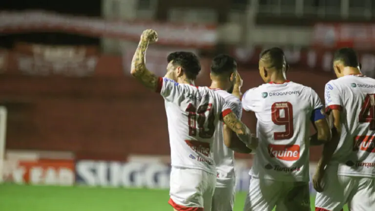 Onde assistir Brasil de Pelotas x Náutico ao vivo e horário jogo (28/10)