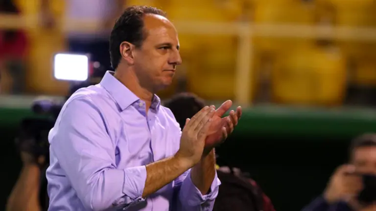 Rogério Ceni no São Paulo 2021: estreia de técnico já tem data definida