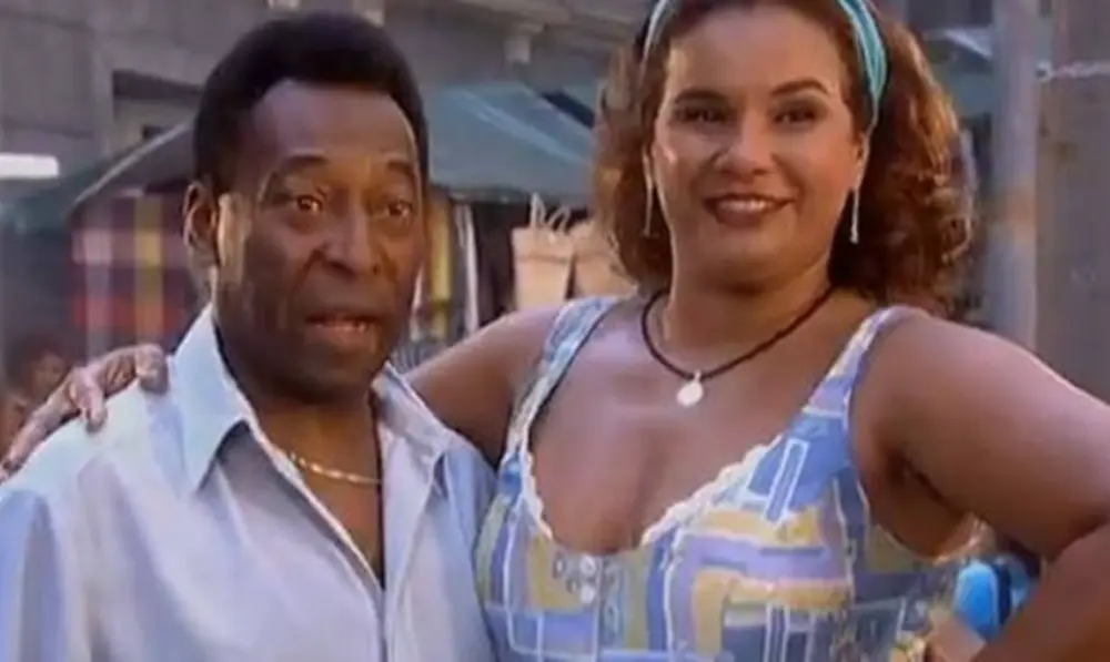 dona jura o clone hoje