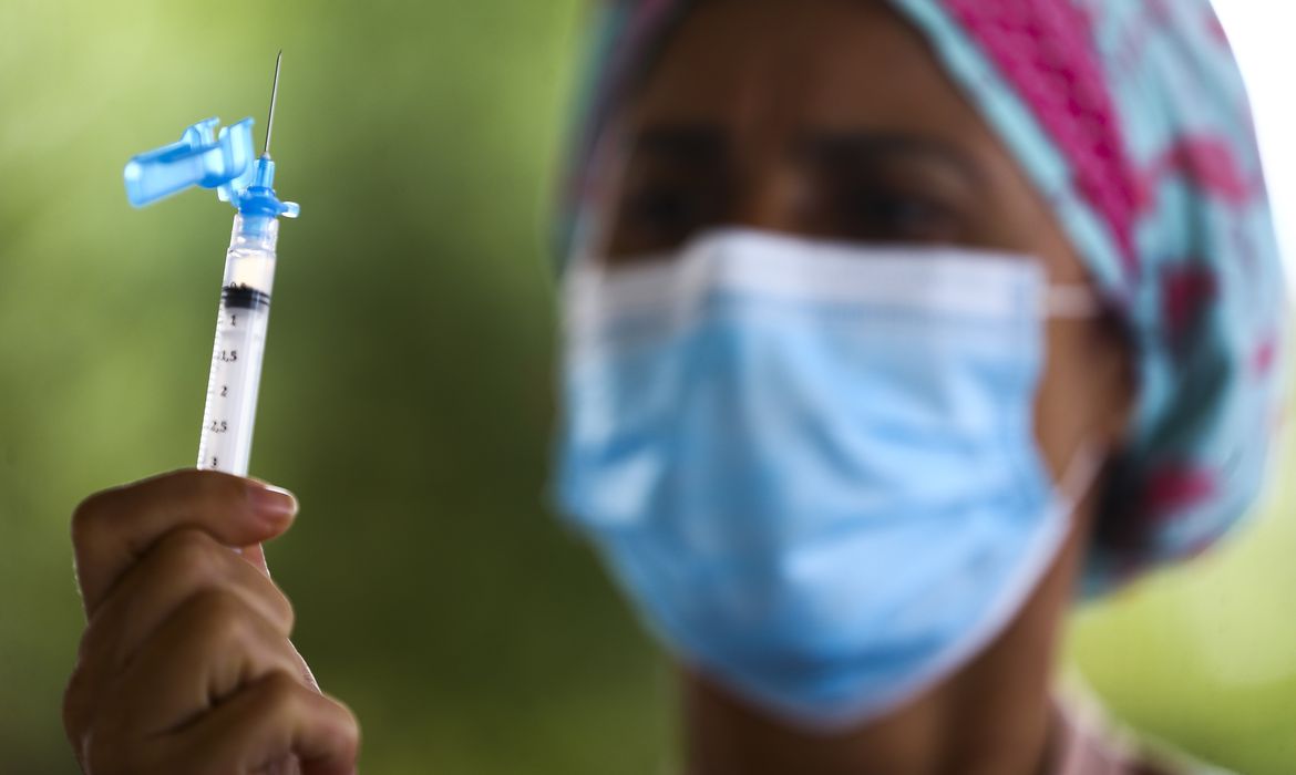 o que acontece se não tomar 3ª dose da vacina