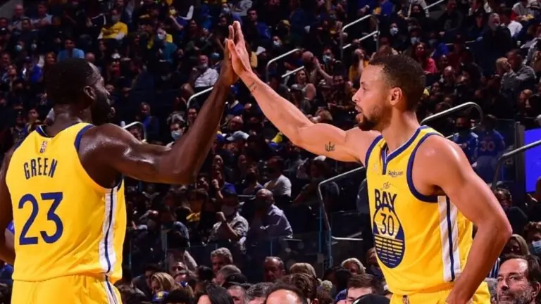 Assistir jogo do Warriors x 76ers: canal e horário da NBA hoje (25/11)