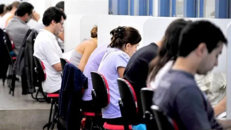 Estagiário recebe 13º salário em 2024?