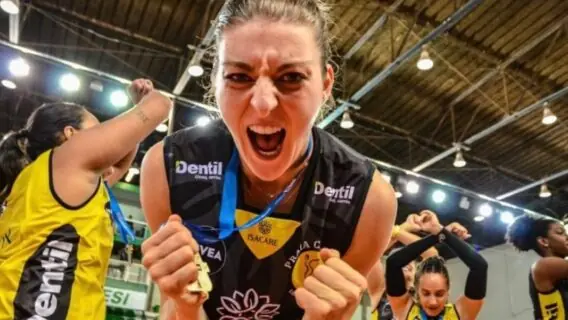 Saiba onde assistir Praia Clube x Sesi Bauru na Superliga hoje (05/11)