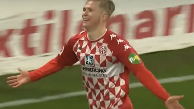 Stuttgart x Mainz: onde assistir ao jogo, horário e escalações (26/11)