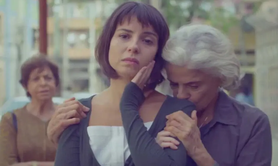 O que aconteceu com os pais de Lara