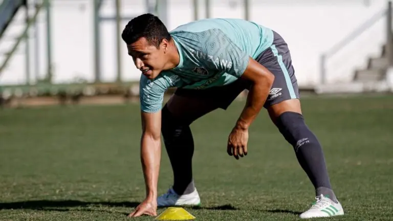 Fluminense x Internacional: onde assistir, horário e escalações (24/11)