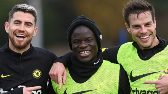 Saiba onde assistir Leicester x Chelsea hoje, escalações e horário (20/11)