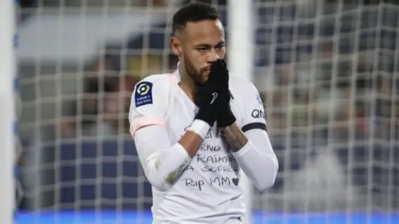 Veja a homenagem de Neymar a Marília Mendonça em jogo do PSG