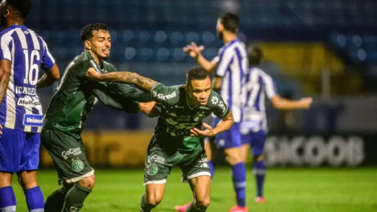 Guarani x Avaí ao vivo: onde vai passar e horário do jogo hoje (13/11)