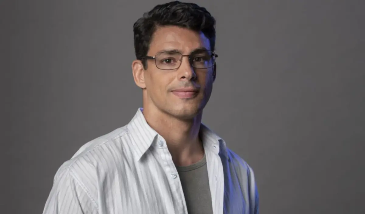 qual a idade de cauã reymond