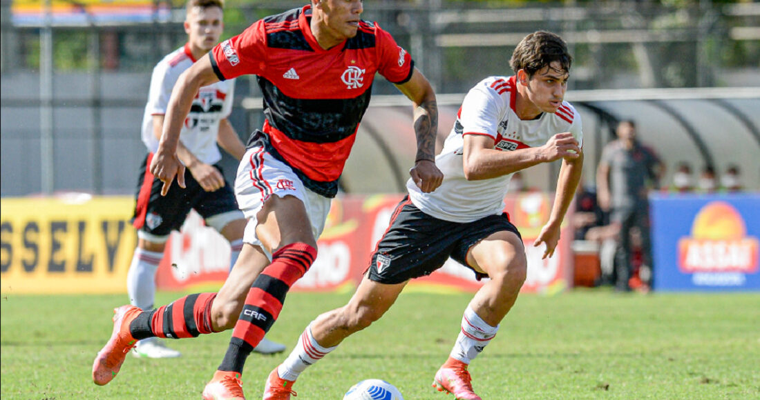 jogo do Flamengo x São Paulo Sub-17