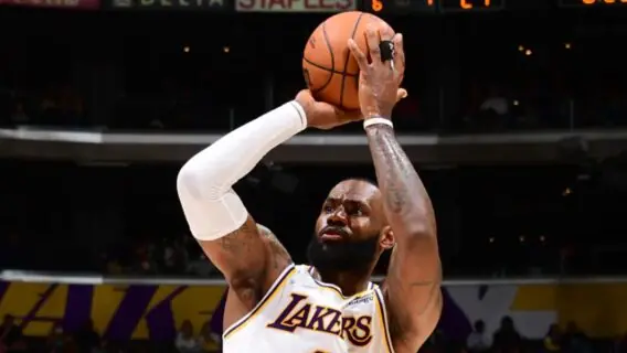 Saiba onde assistir ao jogo do Rockets x Lakers na NBA hoje (02/11)