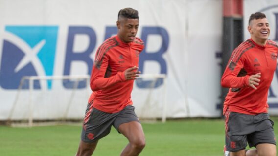 Jogos de hoje ao vivo: horários e onde assistir neste domingo (14/11)