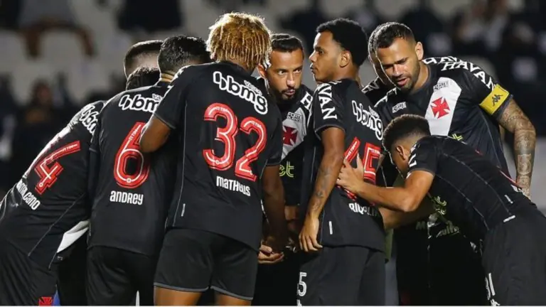 Saiba onde assistir aos jogos de hoje ao vivo nesta segunda (15/11/202)