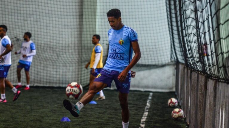 Jogos do Brasileirão hoje, sexta-feira e onde assistir? (19/11)