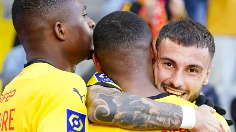 Lens x Troyes: saiba onde assistir ao jogo de hoje e escalações (05/11)