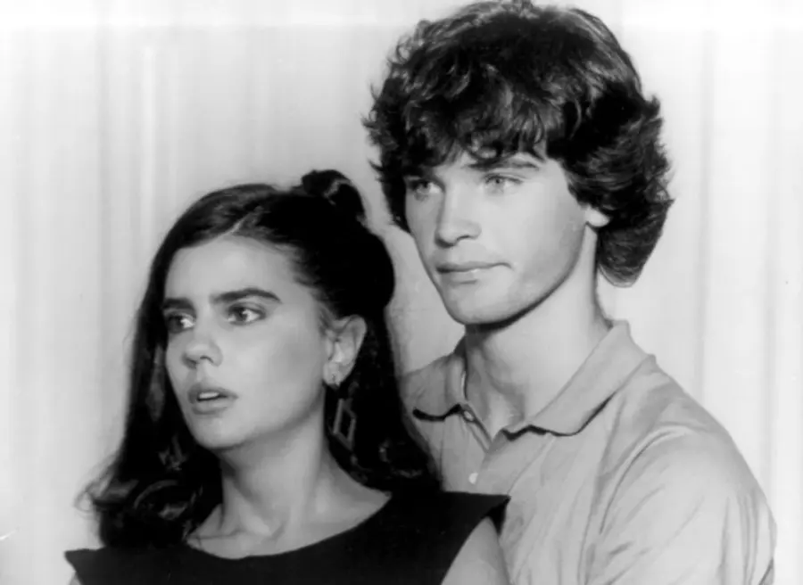 amor com amor se paga elenco