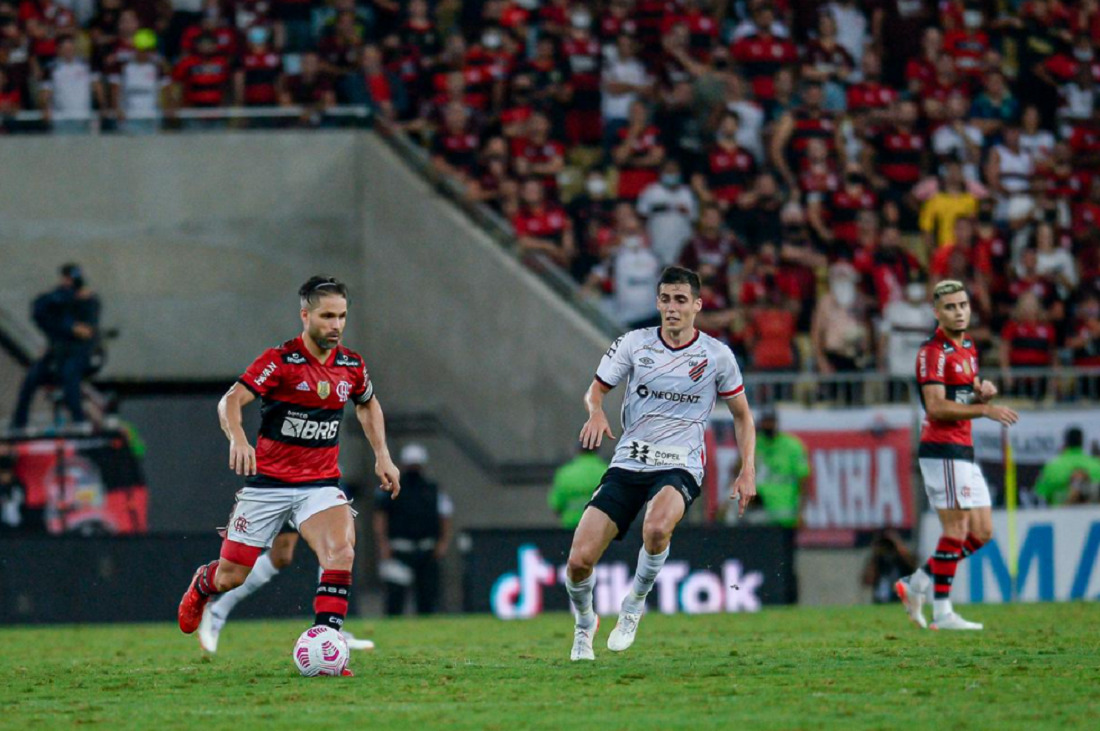 Jogos de hoje (24/11/23) de futebol ao vivo: horário e onde assistir